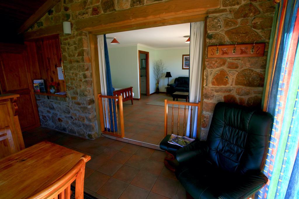 The Penguin Room - Tidelines Of Bicheno Oda fotoğraf